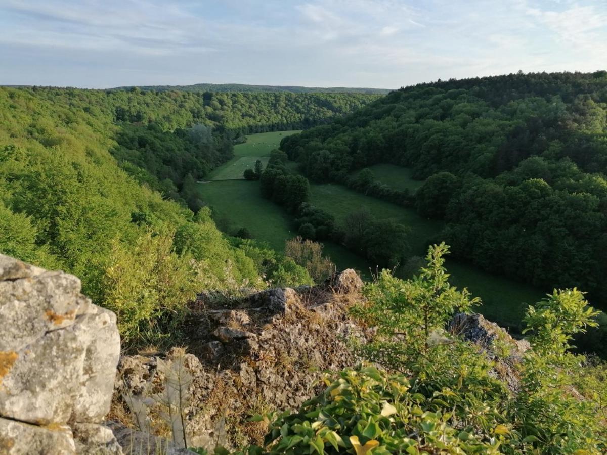 La Roche Trouee - Maison Avec Vue A Nismes Εξωτερικό φωτογραφία